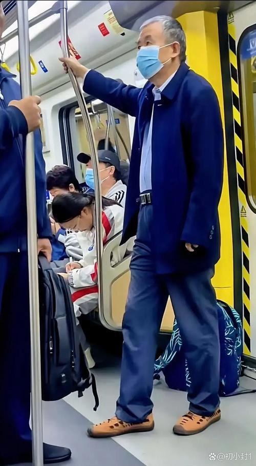 南京地铁被告了,南京地铁故障致大量乘客滞留