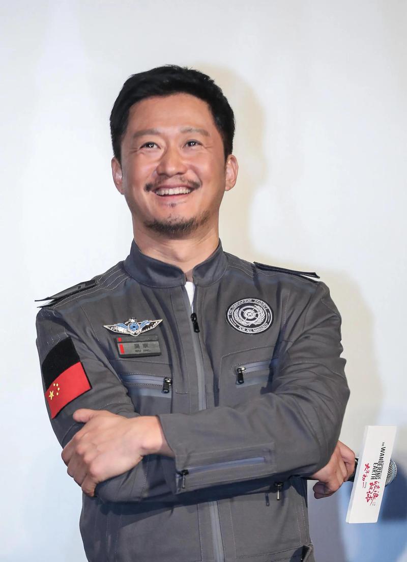 新澳今天最新资料大全和51岁吴京赛车冠军与吴京跑车