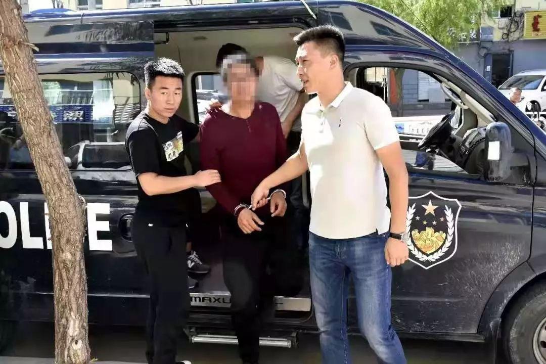 新澳2025最新资料大全18和银行抢劫案嫌犯落网与银行抢劫案嫌犯落网怎么处理